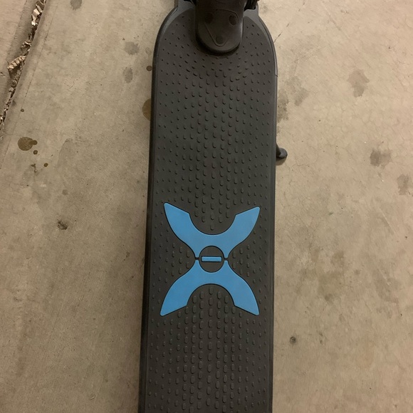 NWOT Hover1 Motorscooter - Picture 7 of 10